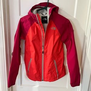 The north face wind breaker. Size xs